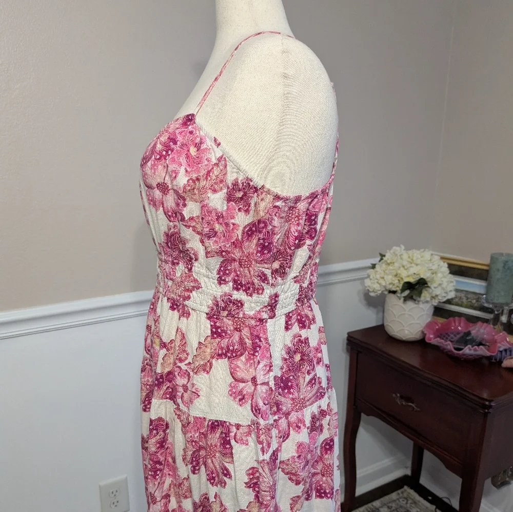 3/$30 Old Navy Linen Sundress - Picture 5 of 10
